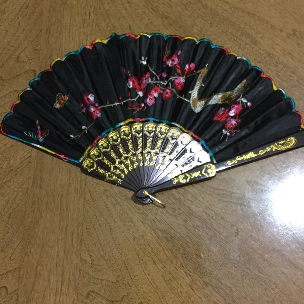 Church Fan Pink Red Flowers